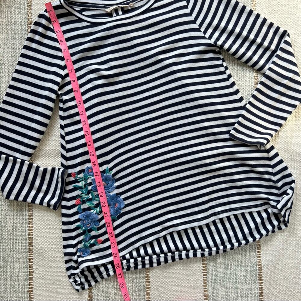 Soft Surroundings Black White Striped Embroidered Long Sleeves Top Women’s Small - Picture 6 of 10